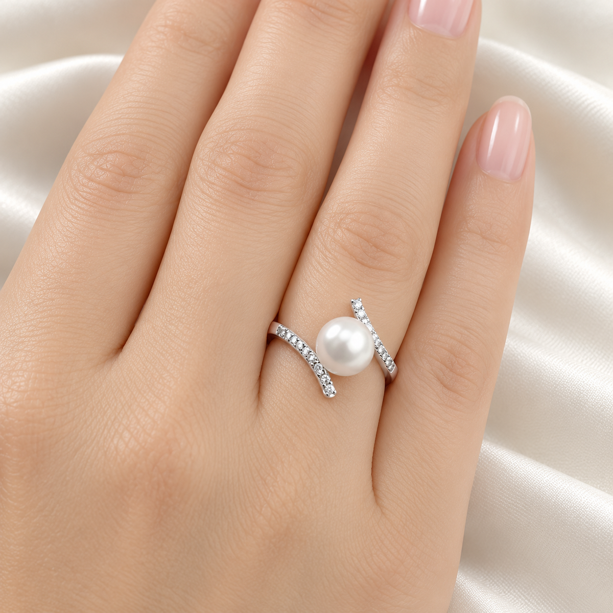 Pearl Bypass Ring — model hand