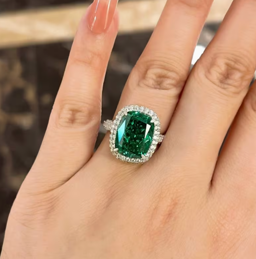Emrald Ring