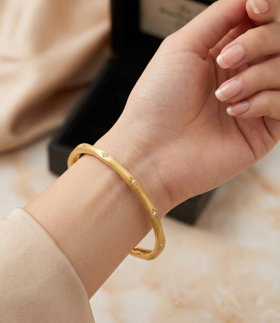 Star diamond Bangle