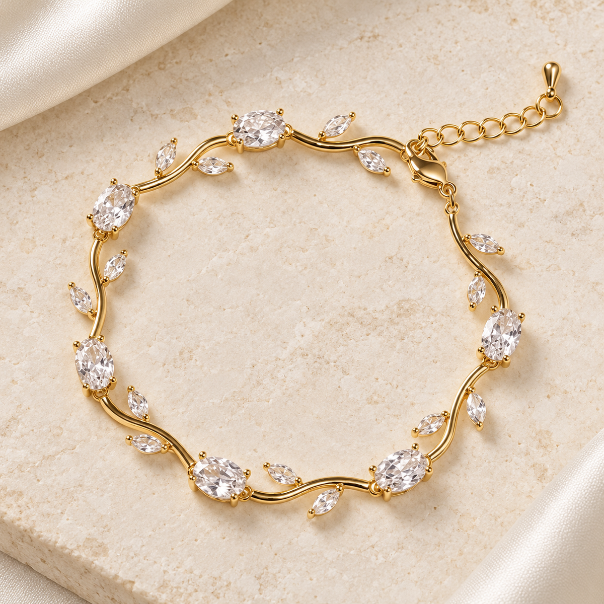 Oval Solitaire Leaf Vine Bracelet — Golden