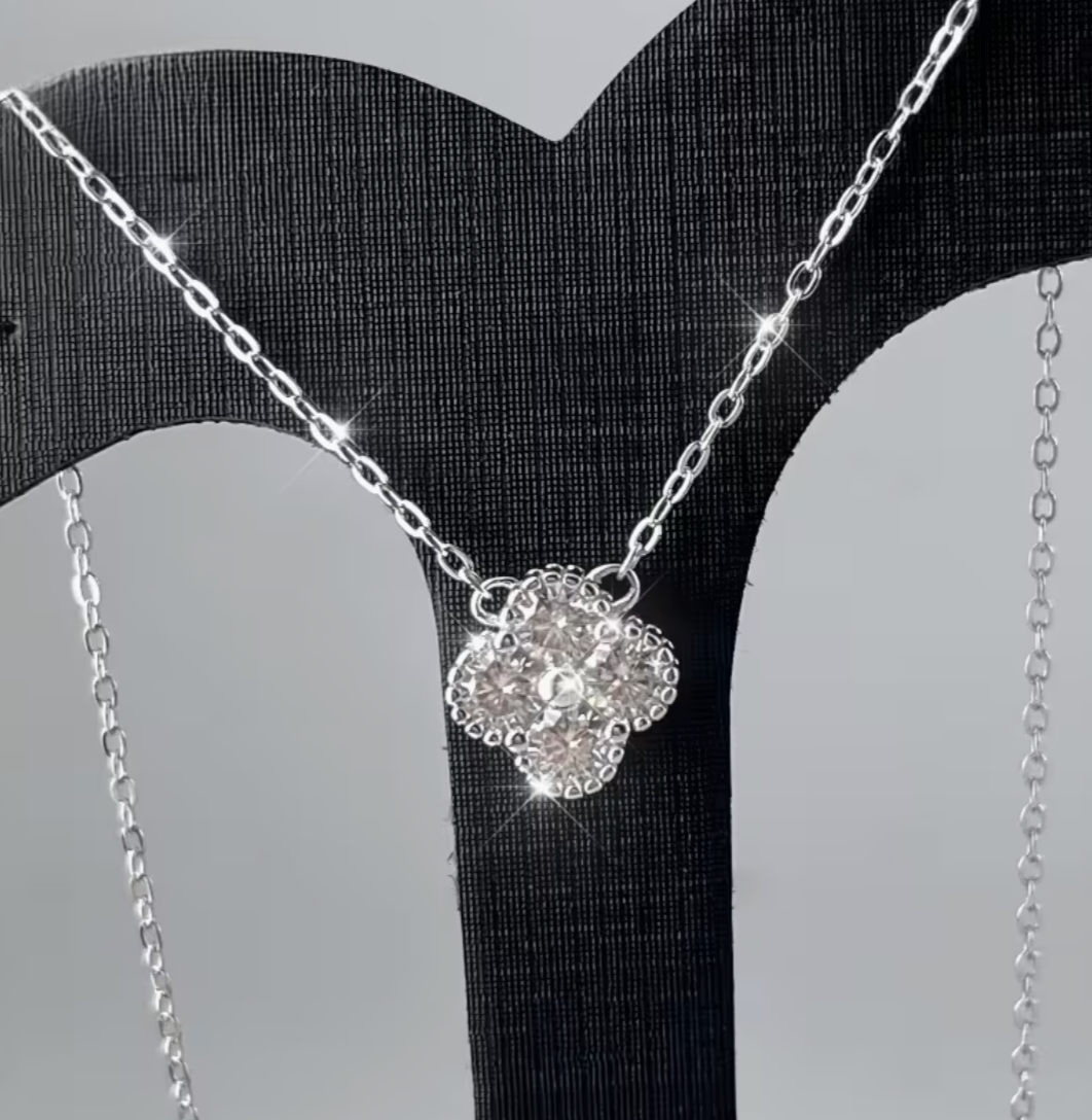 Clover Necklace
