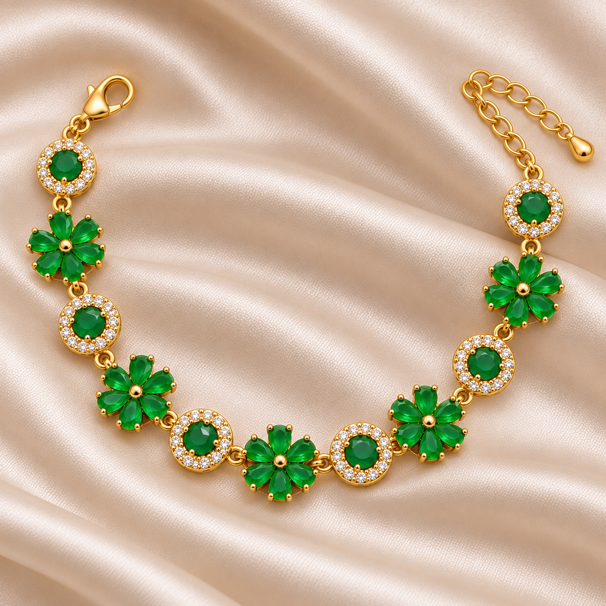 Emerald Flora Halo Bracelet open clasp